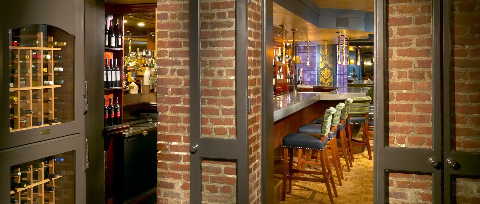 Blue Bar Lounge Menu in Washington Henley Park